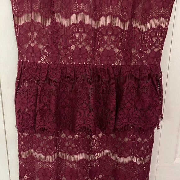 Maeve Anthropologie Women's Red Lace Peplum Cap Sleeve Cocktail Dress Size Small - Picture 7 of 11